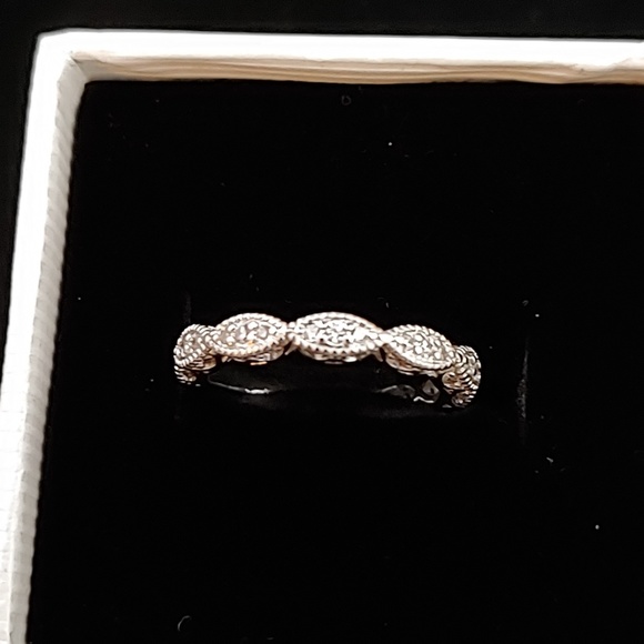 NWOT CZ 925 engagement ring and band size 5 - Picture 4 of 9